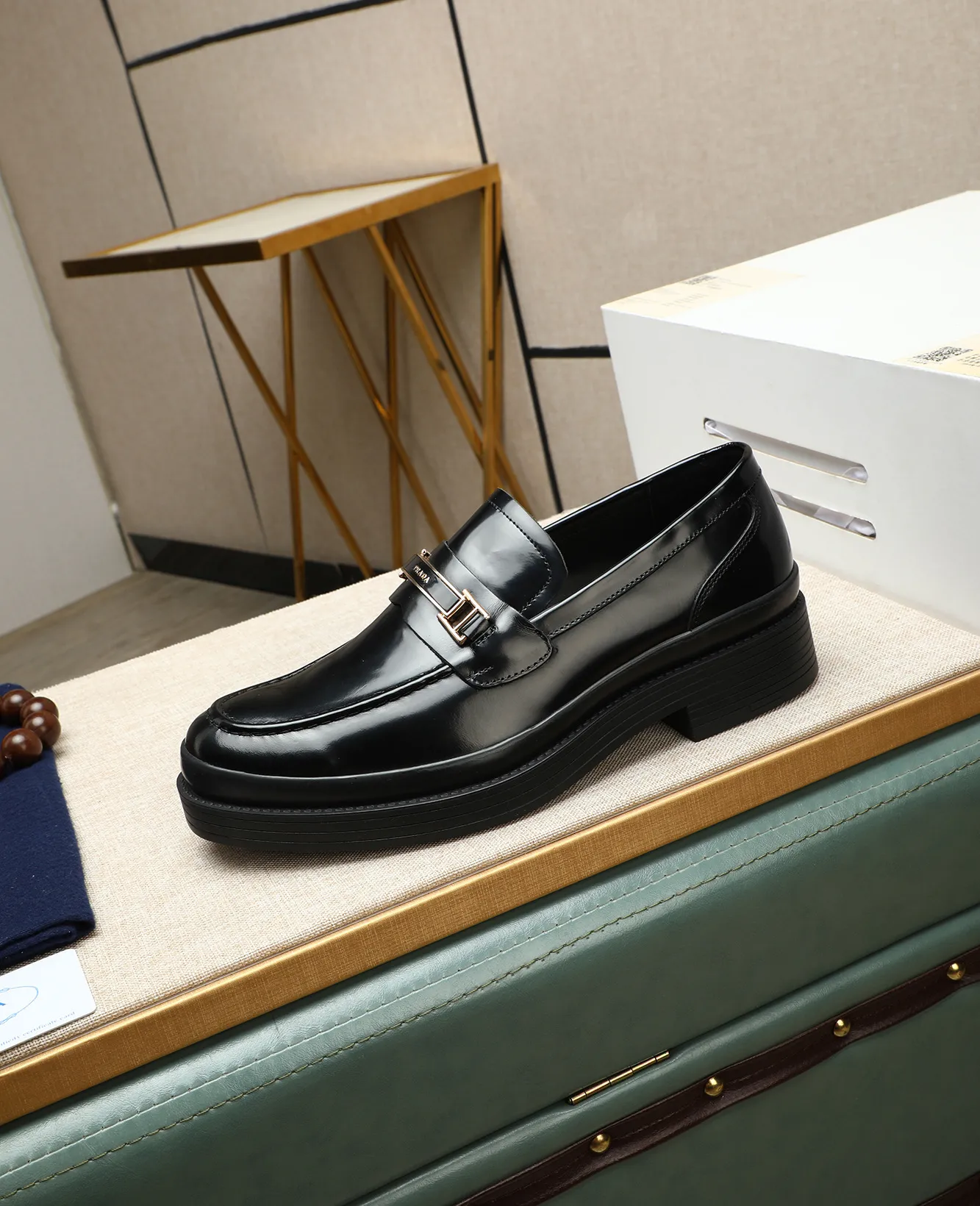 Men's men's shoes 💰540 (water-dyed cow leather) 📛📛PRADA high-end counter's latest formal business leather shoes 👔original and highest quality! Imported from Italy 🇮🇹 first-layer calfskin fabric ➕ cowhide lining Original outsole Formal size: 38➖44 (45 customized)
